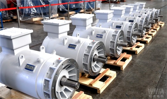 整裝待發(fā)的盾構(gòu)機掘進(jìn)盤主驅(qū)動電機 整裝待發(fā)的盾構(gòu)機掘進(jìn)盤主驅(qū)動電機