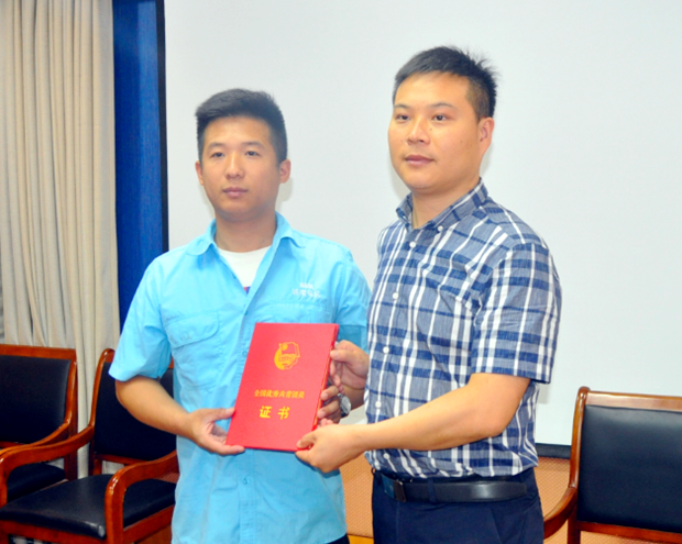 涇縣團(tuán)縣委來皖南電機(jī)調(diào)研 涇縣團(tuán)縣委來皖南電機(jī)調(diào)研